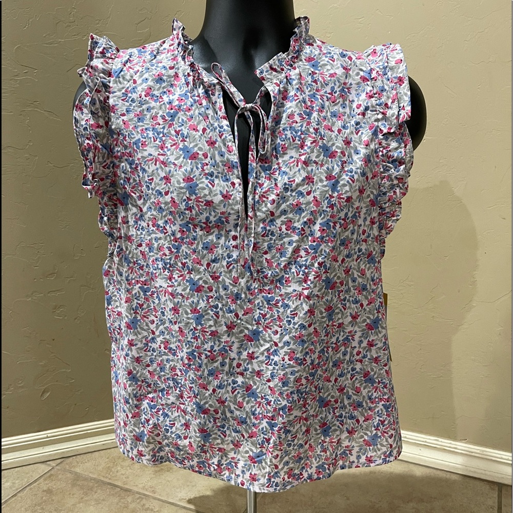 Steve Madden Ladies medium sleeveless top